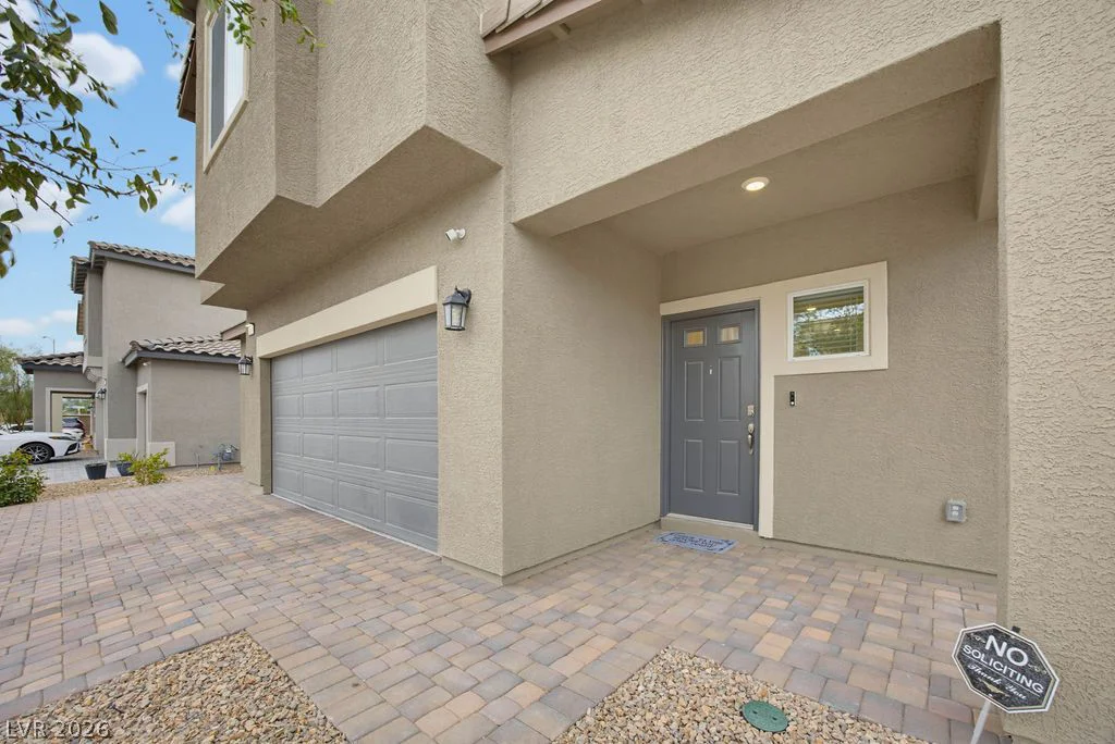 1837 James Creek, North Las Vegas, NV 89084