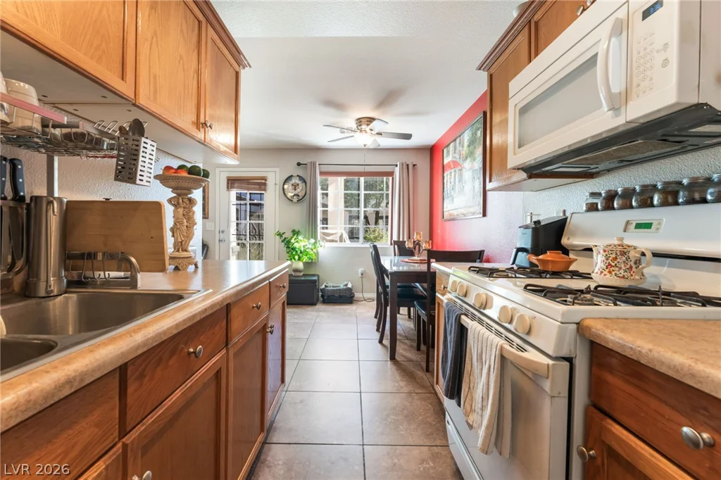 5330 Charleston, Las Vegas, NV 89142