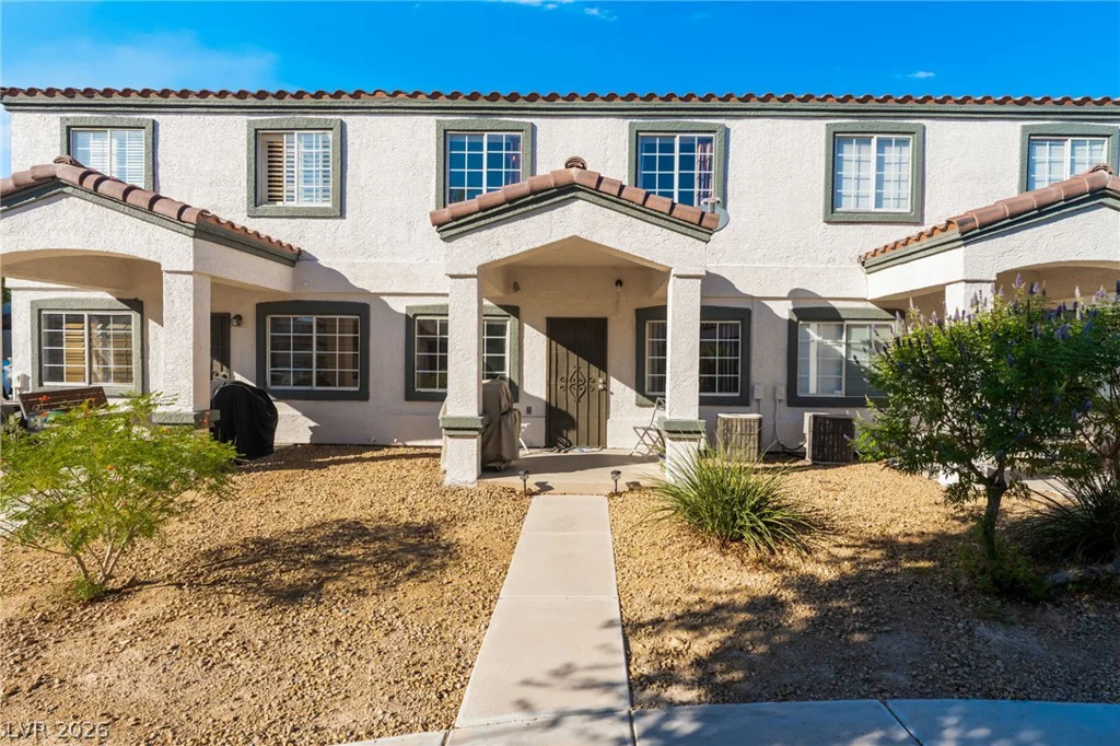 5330 Charleston, Las Vegas, NV 89142