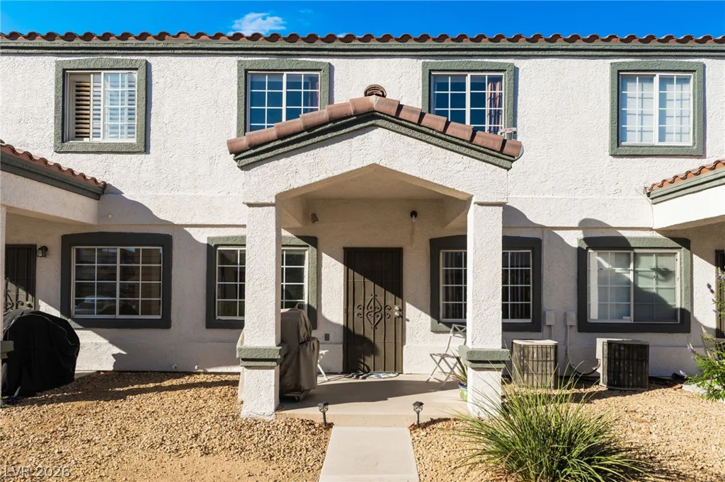 5330 Charleston, Las Vegas, NV 89142