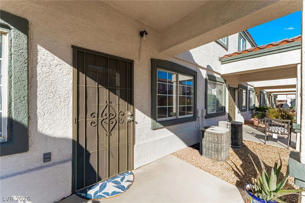 5330 Charleston, Las Vegas, NV 89142