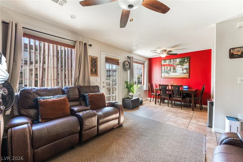 5330 Charleston, Las Vegas, NV 89142
