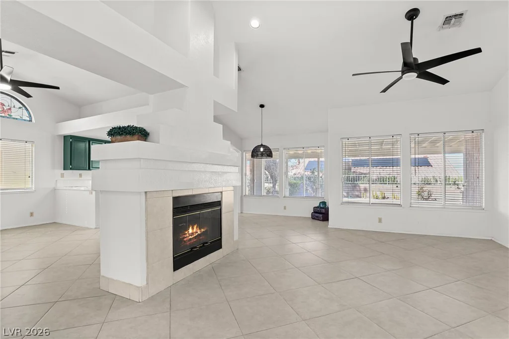 1042 Wainwright, Las Vegas, NV 89123