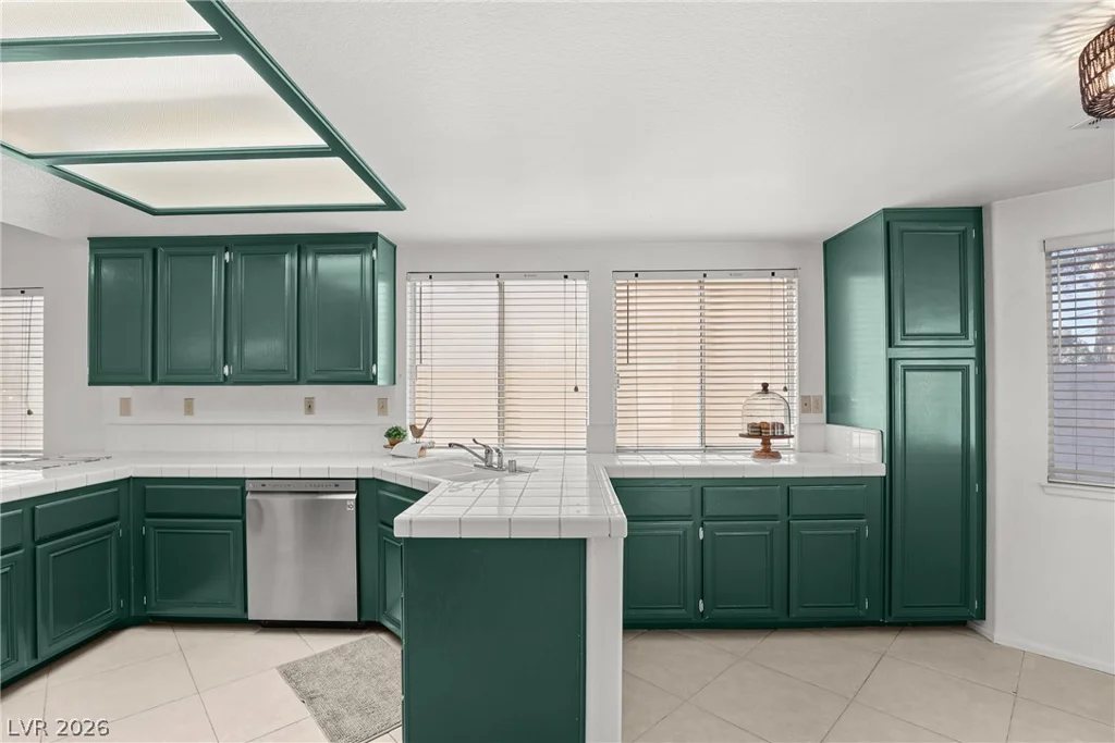 1042 Wainwright, Las Vegas, NV 89123