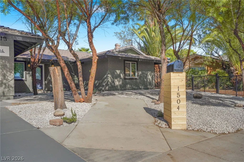 1504 Banner, Las Vegas, NV 89102