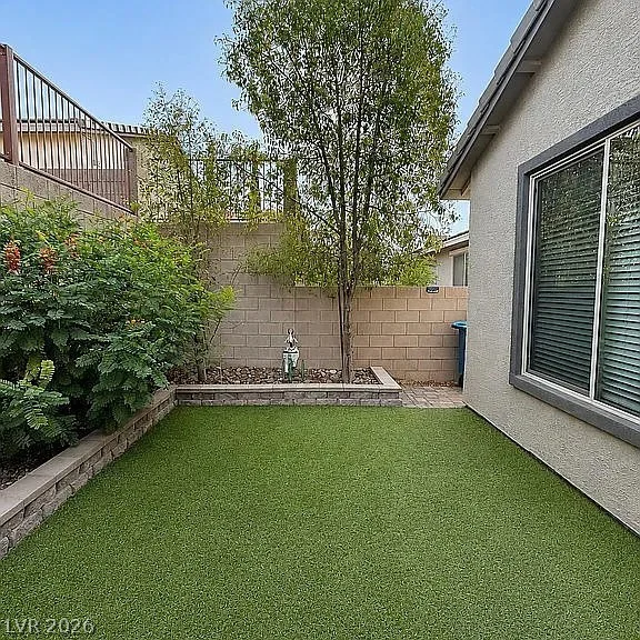 2126 Albury, North Las Vegas, NV 89086