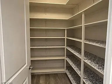 2126 Albury, North Las Vegas, NV 89086