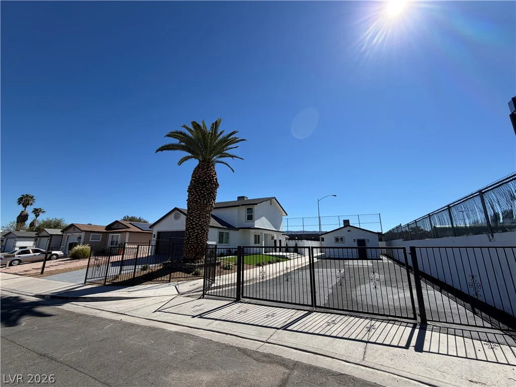 500 Grimsby, Henderson, NV 89014