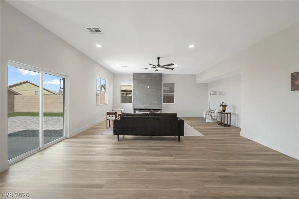 1287 Lime Point, Las Vegas, NV 89110