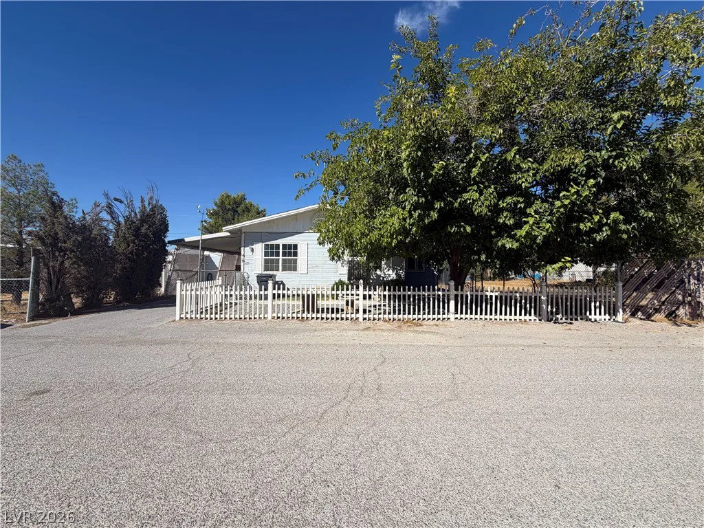 260 Ellendale, Pahrump, NV 89048