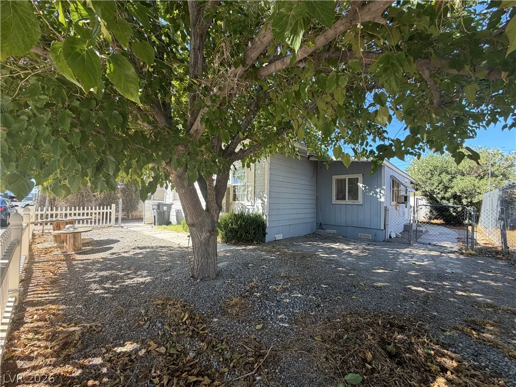 260 Ellendale, Pahrump, NV 89048