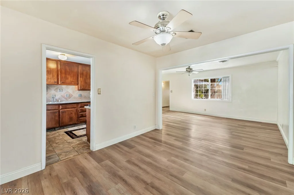 1809 Saint Louis, Las Vegas, NV 89104