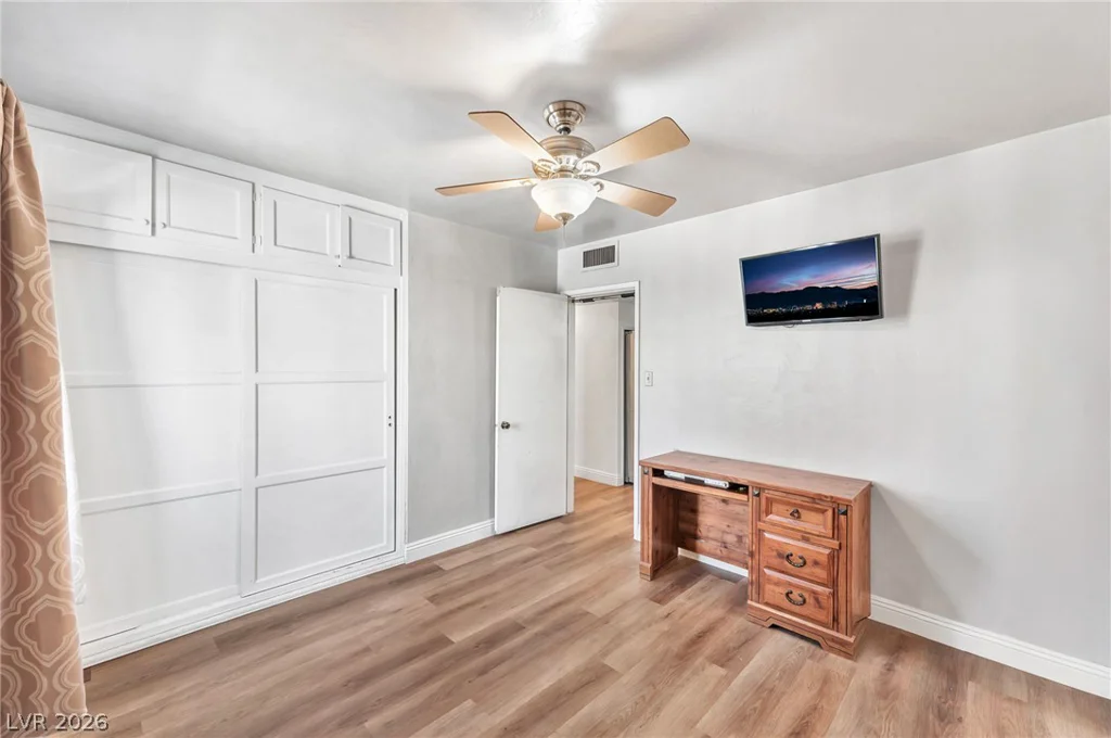 1809 Saint Louis, Las Vegas, NV 89104
