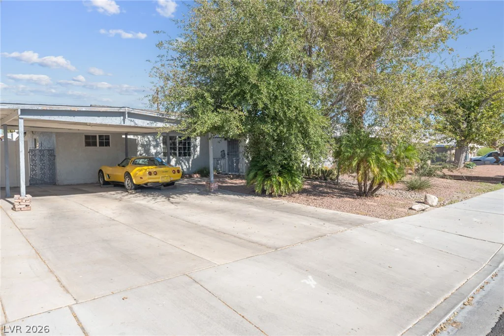 1809 Saint Louis, Las Vegas, NV 89104