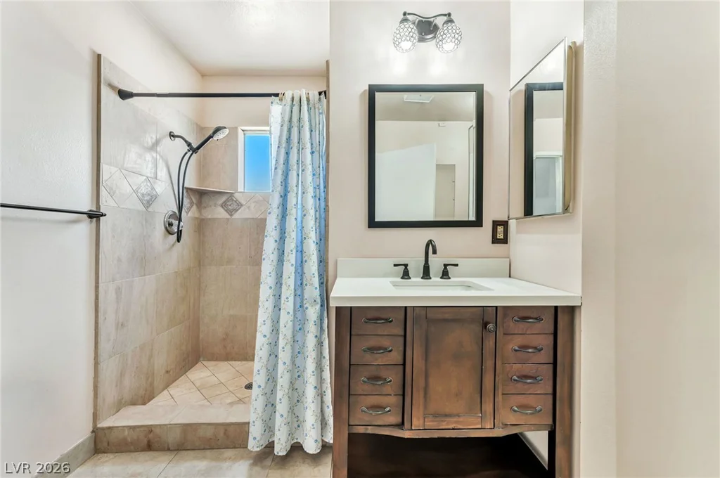 1809 Saint Louis, Las Vegas, NV 89104