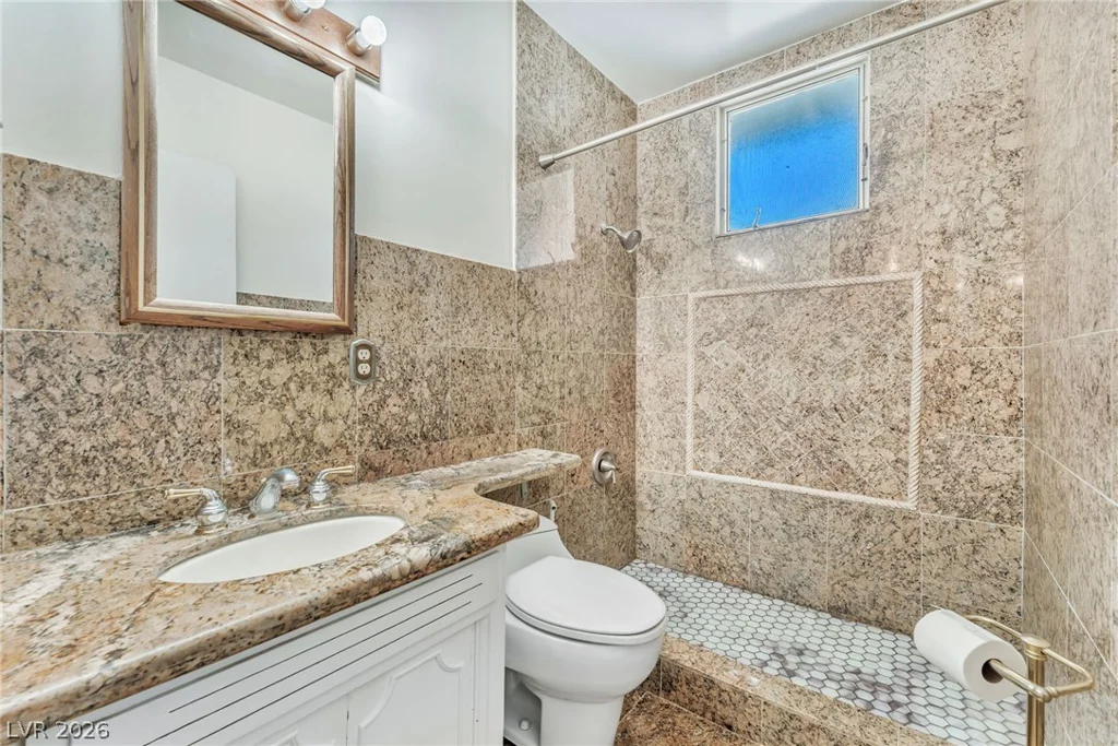 1809 Saint Louis, Las Vegas, NV 89104