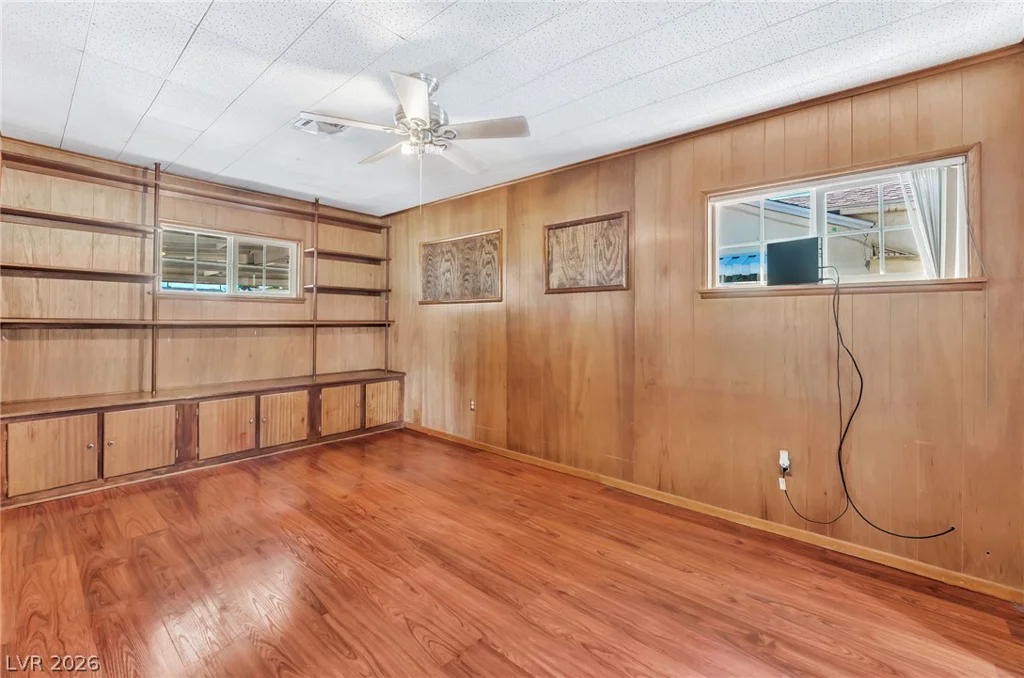 1809 Saint Louis, Las Vegas, NV 89104