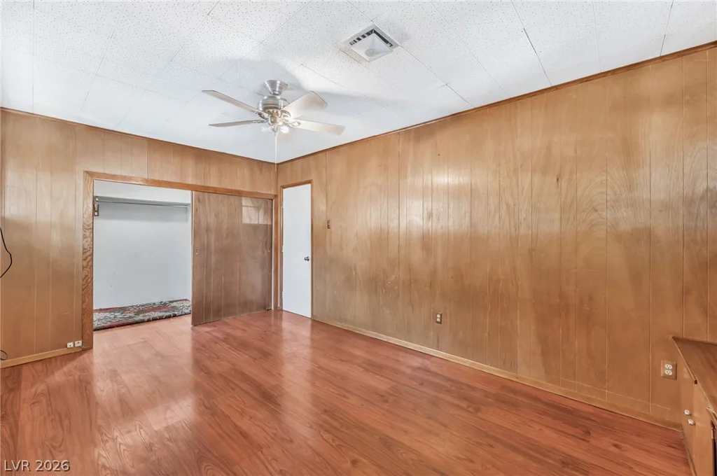 1809 Saint Louis, Las Vegas, NV 89104