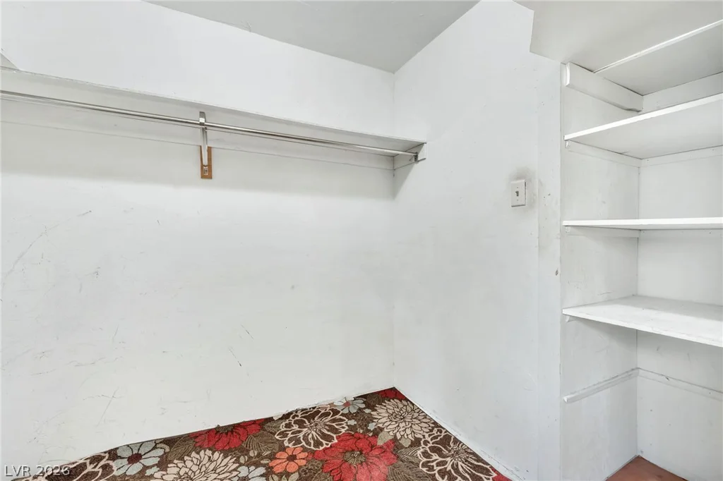 1809 Saint Louis, Las Vegas, NV 89104