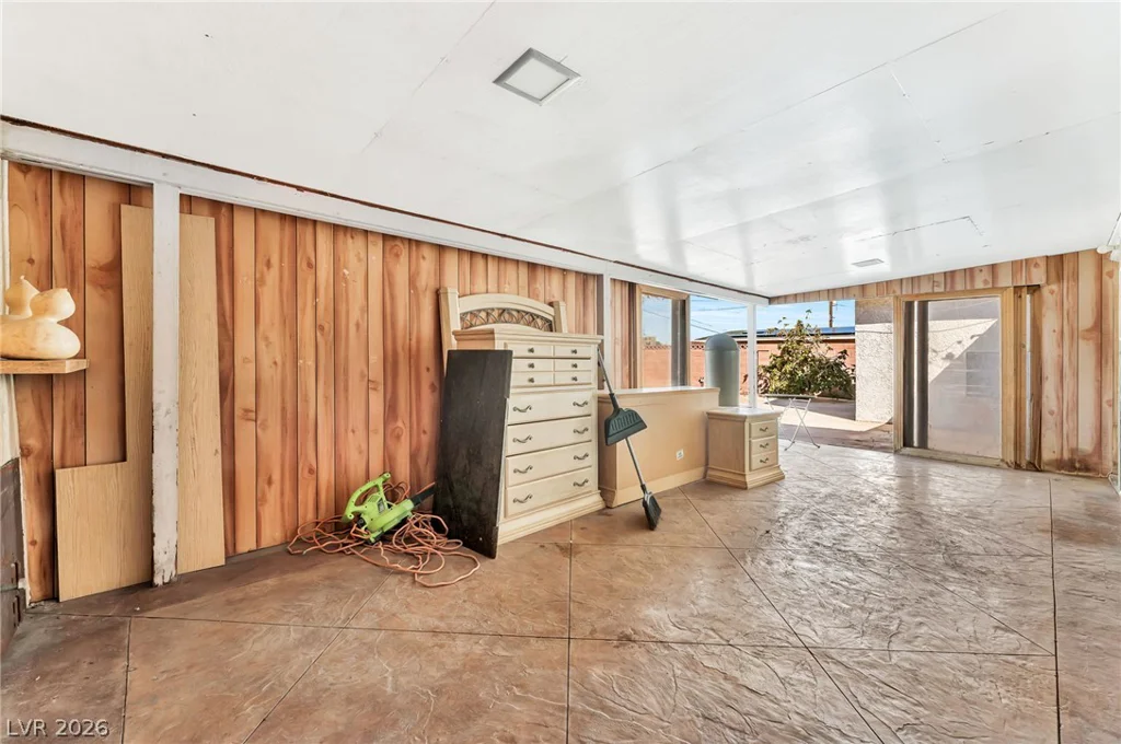 1809 Saint Louis, Las Vegas, NV 89104