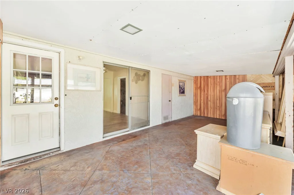 1809 Saint Louis, Las Vegas, NV 89104