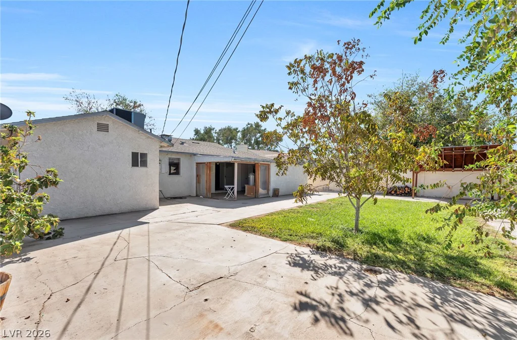 1809 Saint Louis, Las Vegas, NV 89104