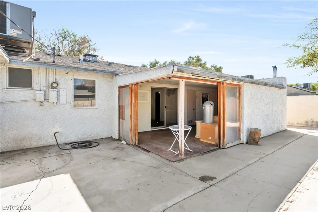 1809 Saint Louis, Las Vegas, NV 89104
