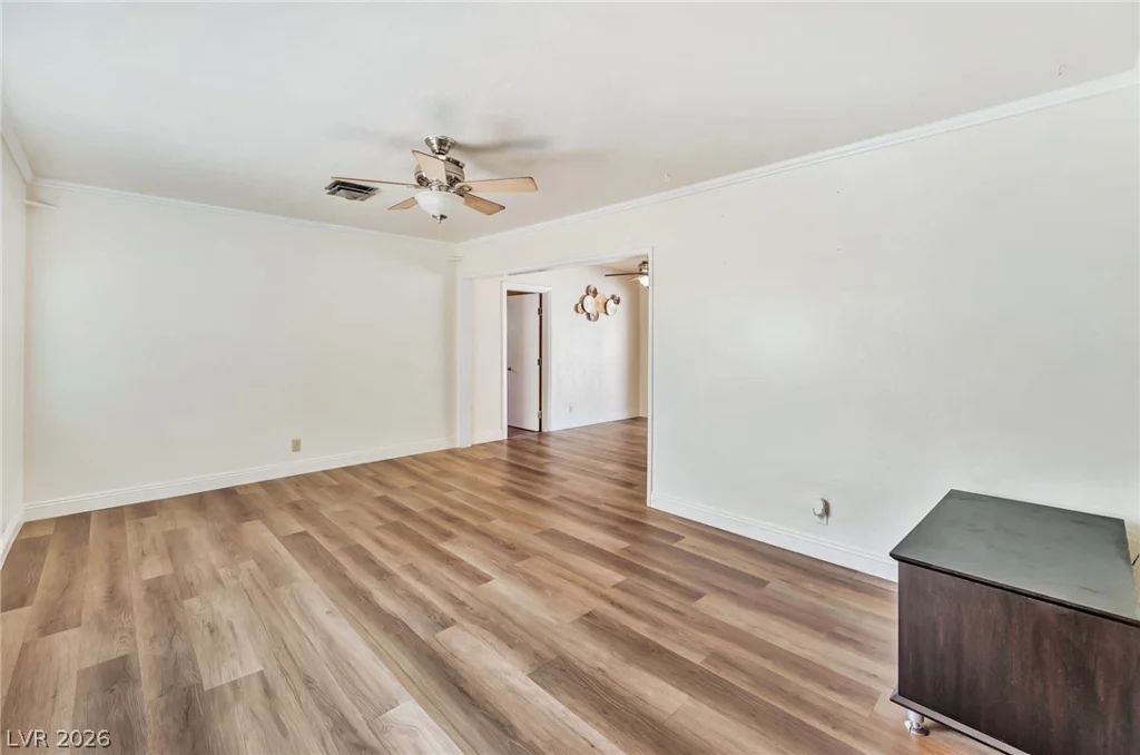 1809 Saint Louis, Las Vegas, NV 89104
