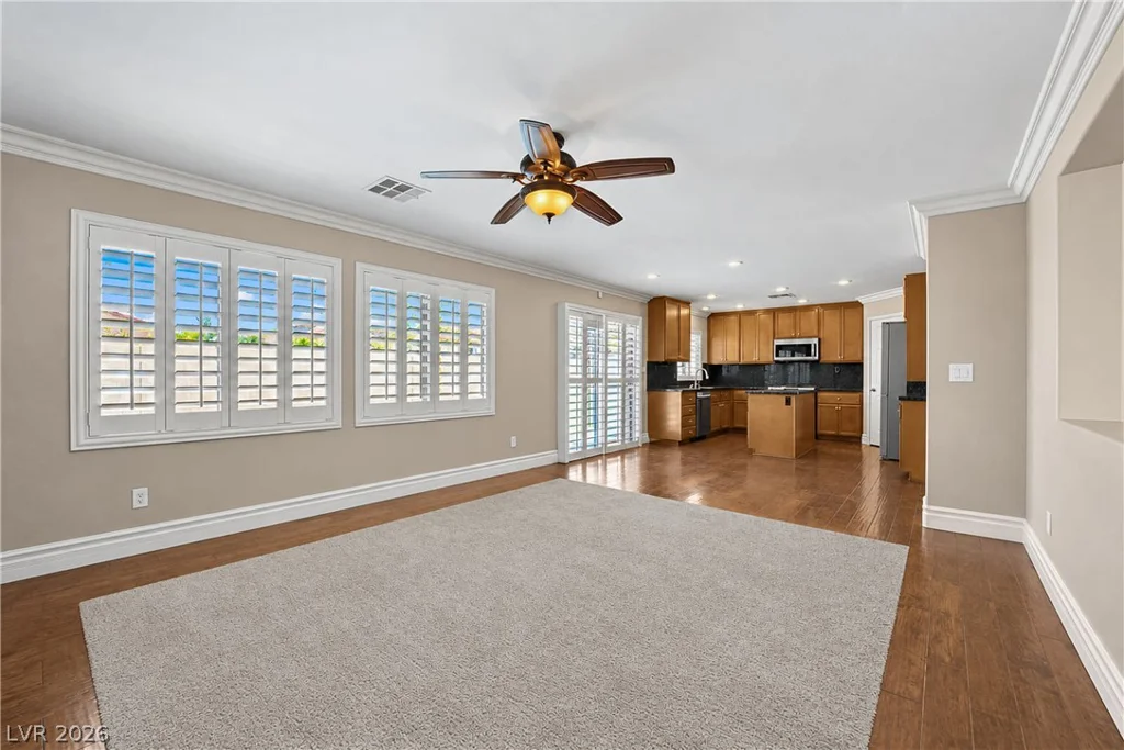 10149 Whitney Falls, Las Vegas, NV 89148