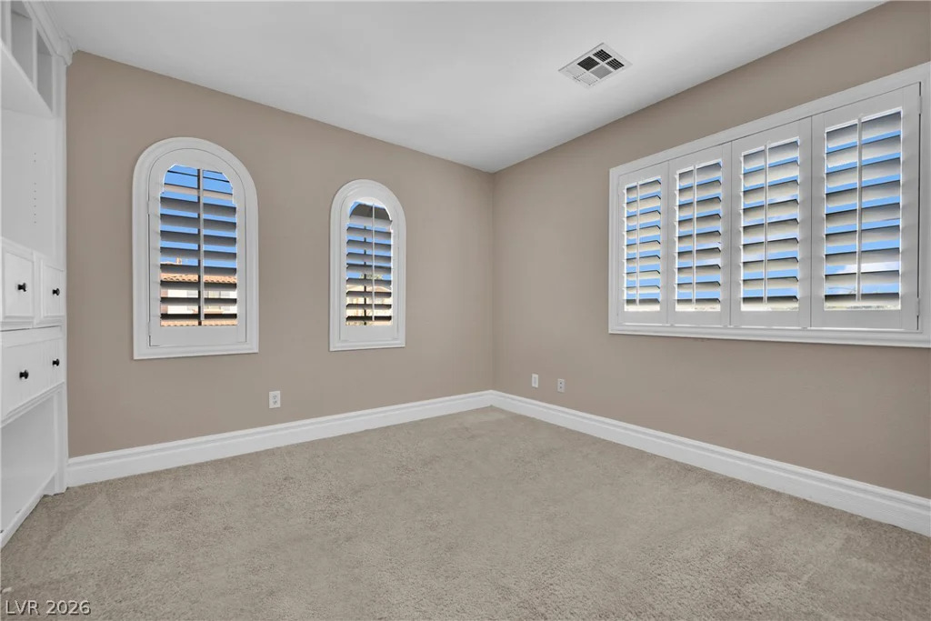 10149 Whitney Falls, Las Vegas, NV 89148