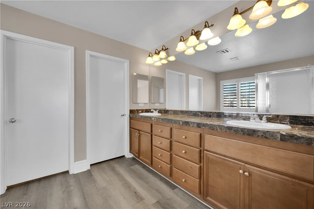 10149 Whitney Falls, Las Vegas, NV 89148