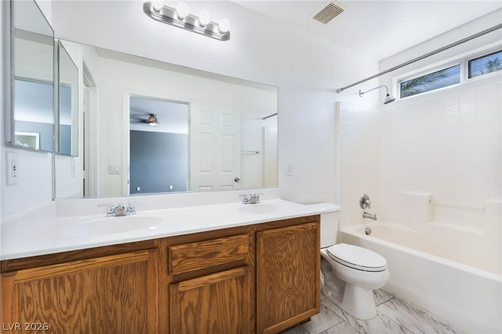 2825 Woodland Park, North Las Vegas, NV 89086