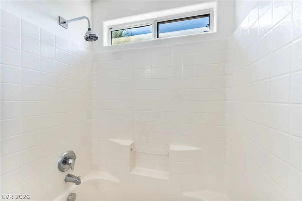 2825 Woodland Park, North Las Vegas, NV 89086