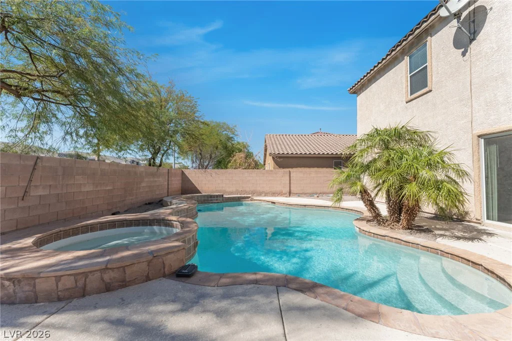 2825 Woodland Park, North Las Vegas, NV 89086