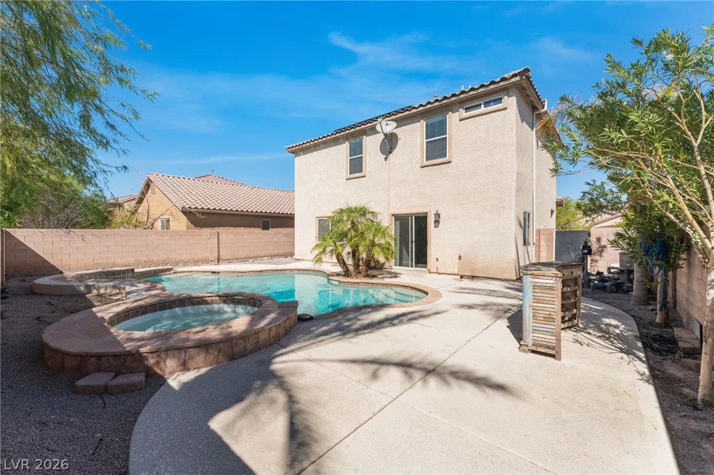 2825 Woodland Park, North Las Vegas, NV 89086