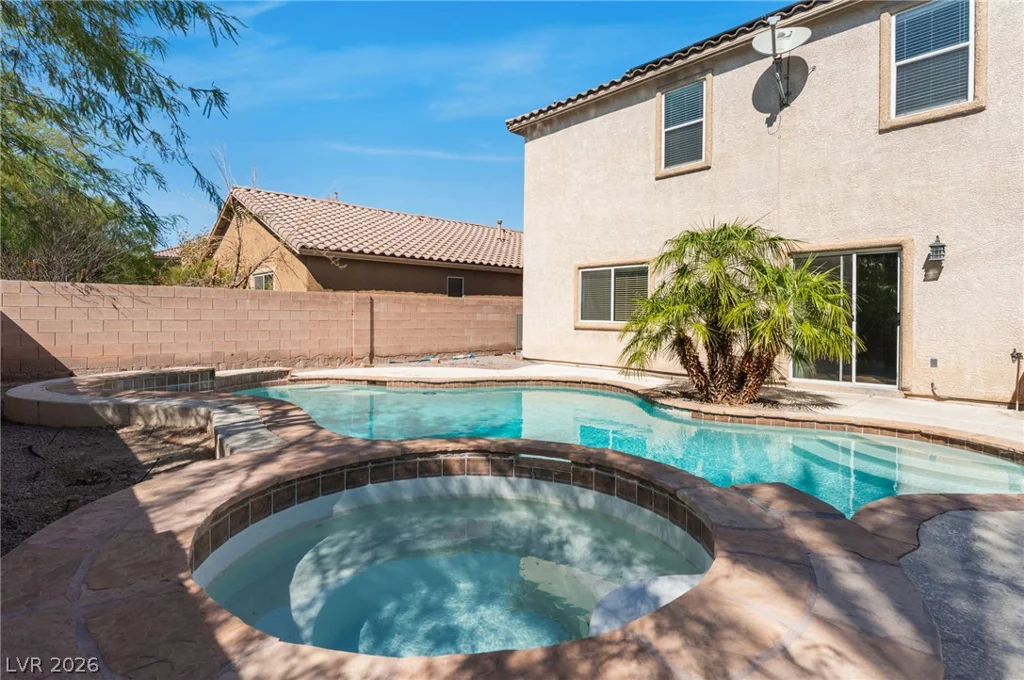 2825 Woodland Park, North Las Vegas, NV 89086