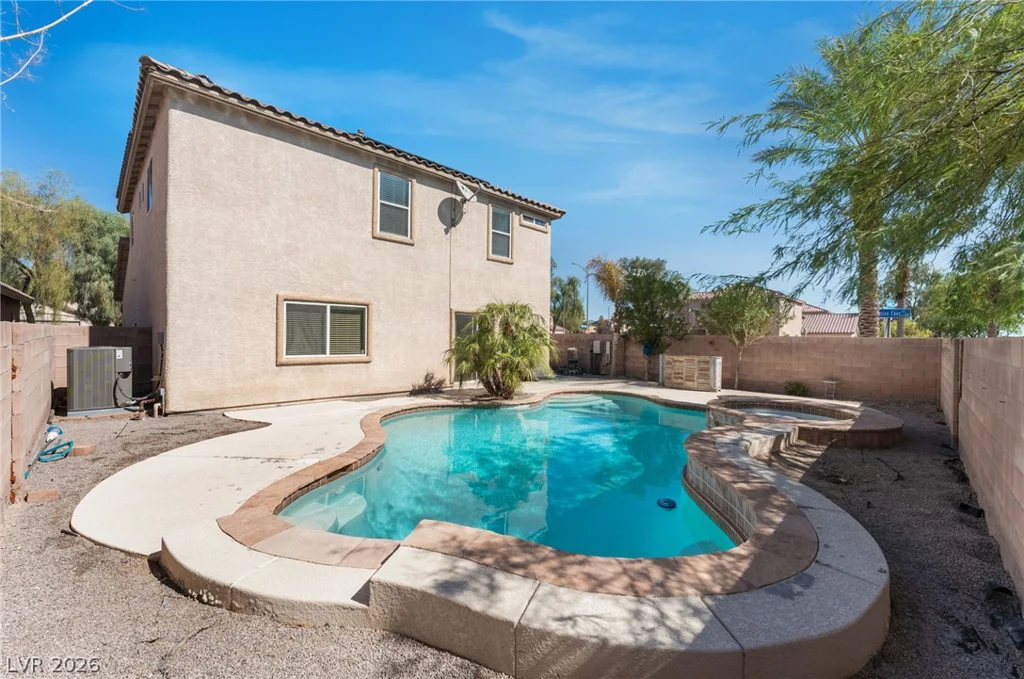 2825 Woodland Park, North Las Vegas, NV 89086