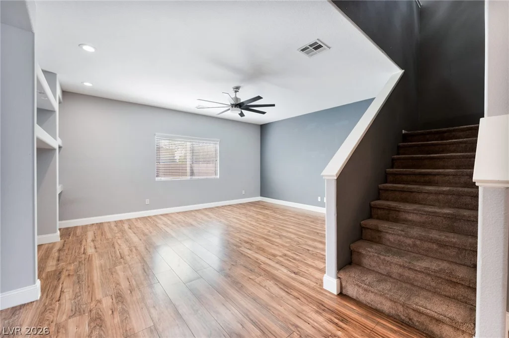 2825 Woodland Park, North Las Vegas, NV 89086