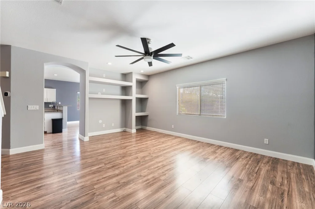 2825 Woodland Park, North Las Vegas, NV 89086