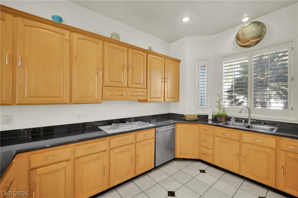 8125 Tiara Cove, Las Vegas, NV 89128