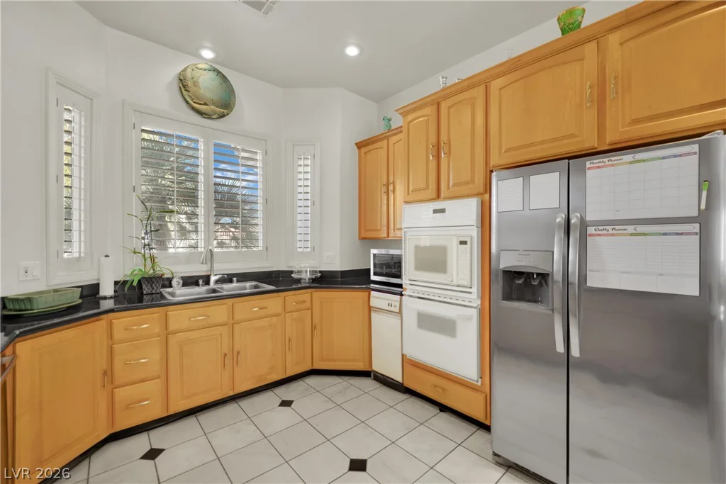 8125 Tiara Cove, Las Vegas, NV 89128