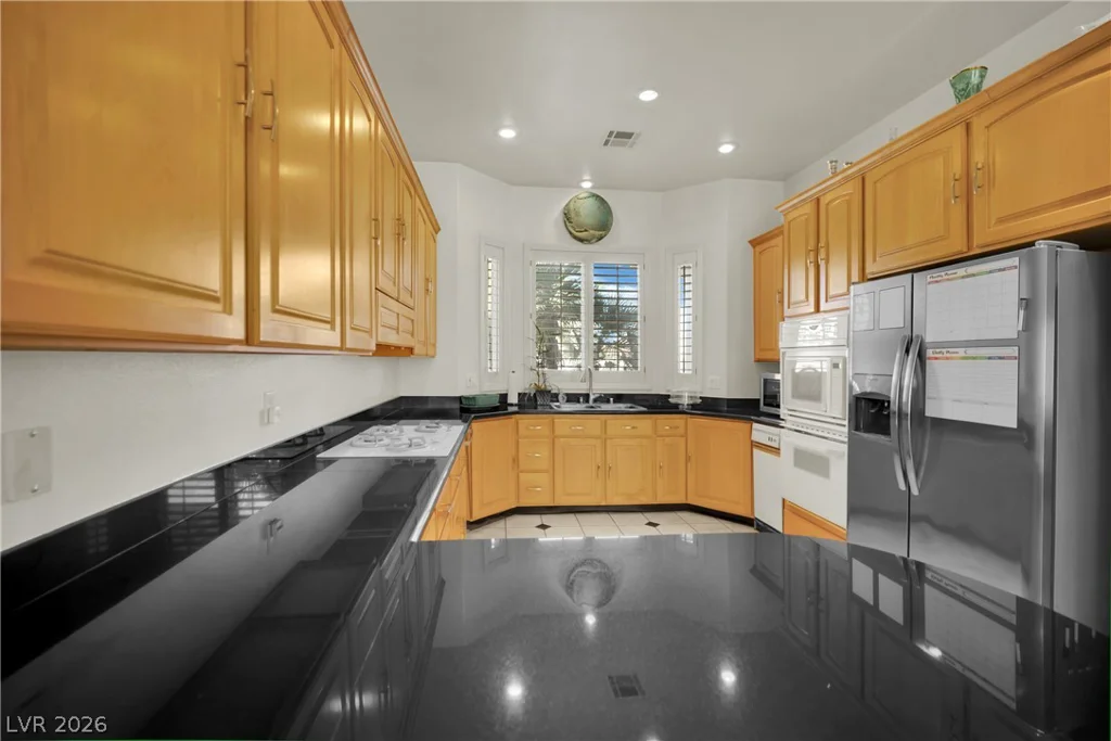 8125 Tiara Cove, Las Vegas, NV 89128
