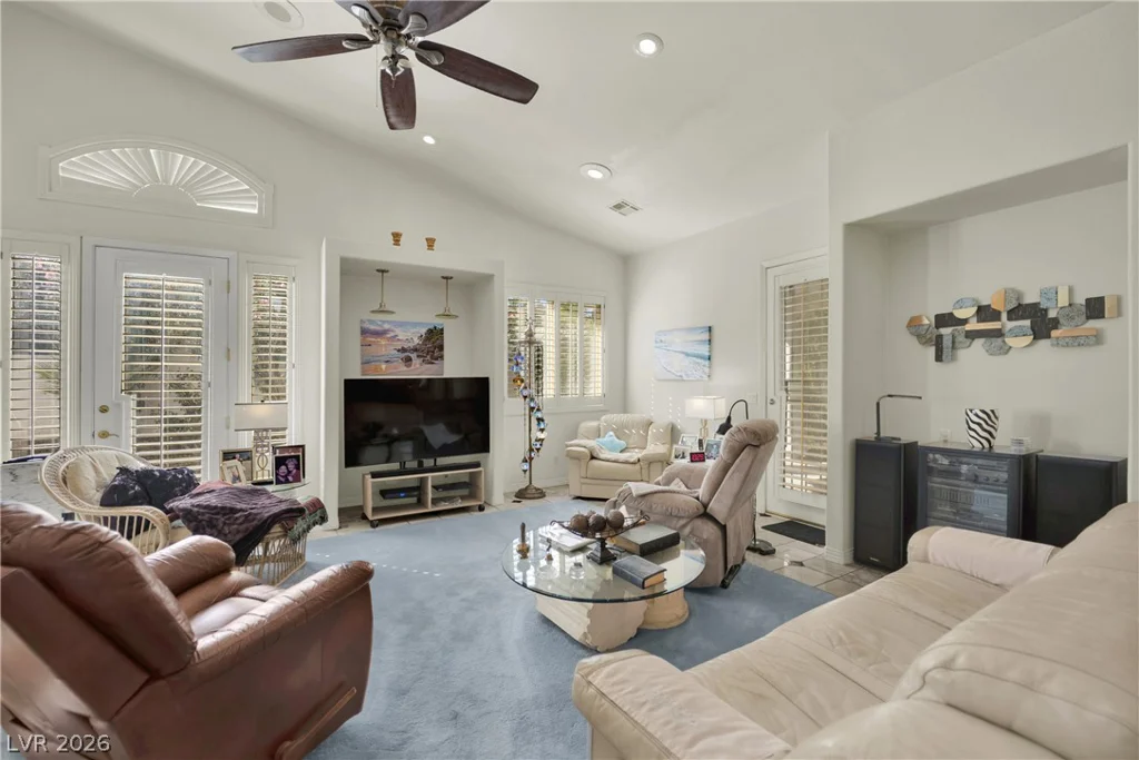 8125 Tiara Cove, Las Vegas, NV 89128