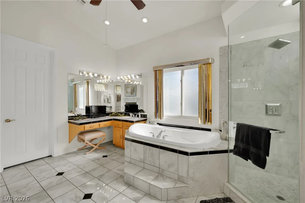 8125 Tiara Cove, Las Vegas, NV 89128