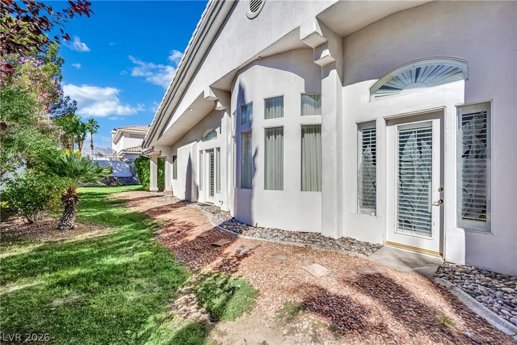 8125 Tiara Cove, Las Vegas, NV 89128