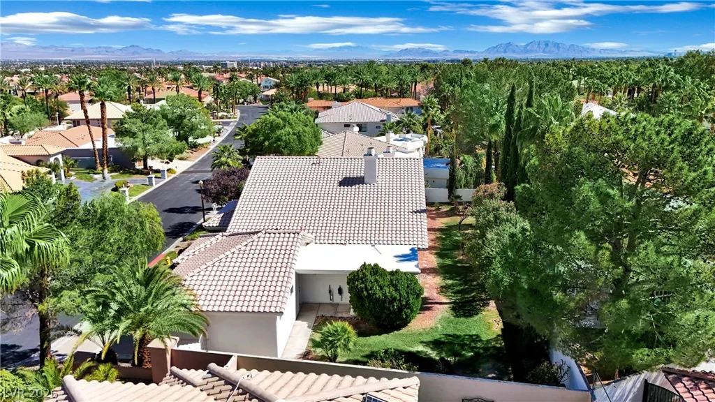 8125 Tiara Cove, Las Vegas, NV 89128