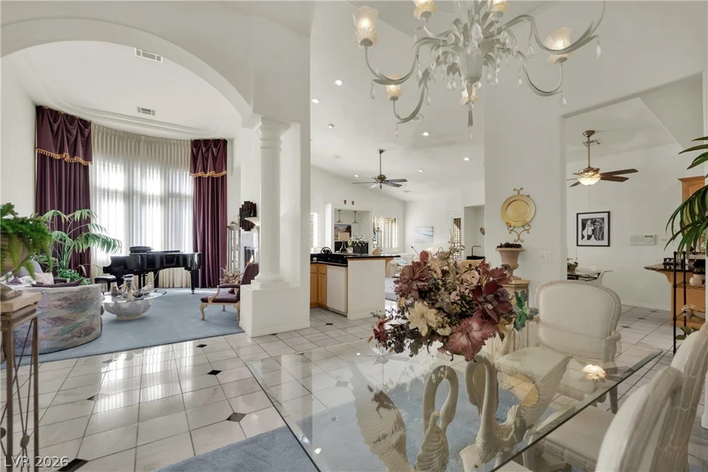 8125 Tiara Cove, Las Vegas, NV 89128