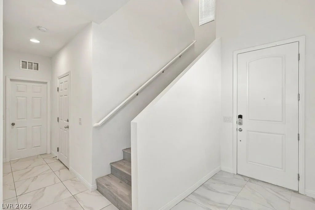 4722 Challenger, North Las Vegas, NV 89031