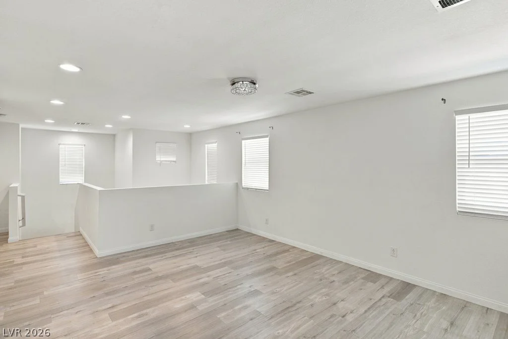 4722 Challenger, North Las Vegas, NV 89031