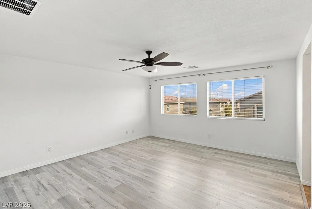 4722 Challenger, North Las Vegas, NV 89031